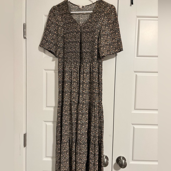 ✨ CUTE MIDI DRESS ✨ - Picture 6 of 6